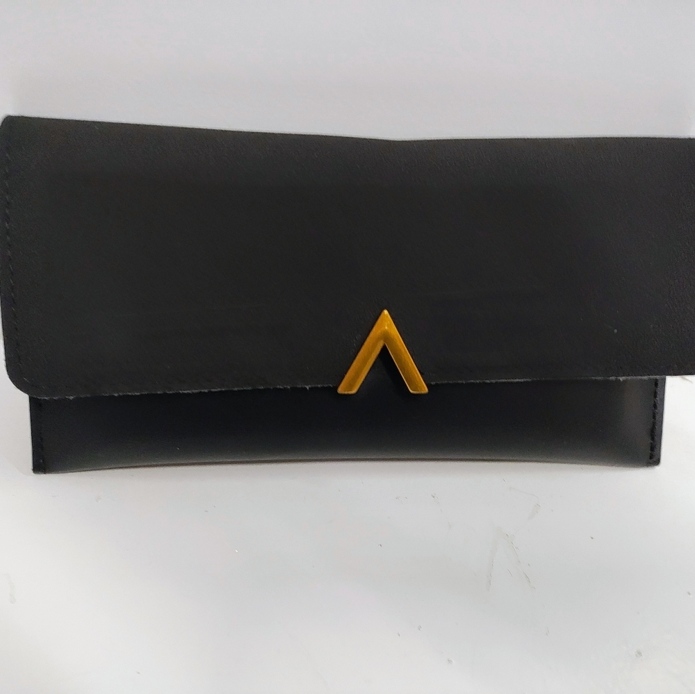 V wallet